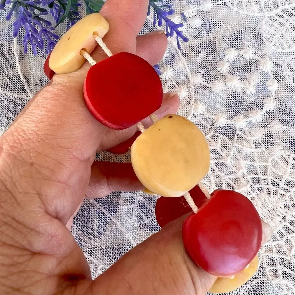 Sustainable Eco-friendly Corozo/Tagua Nut Stretch Bracelet - Picture 5 of 10